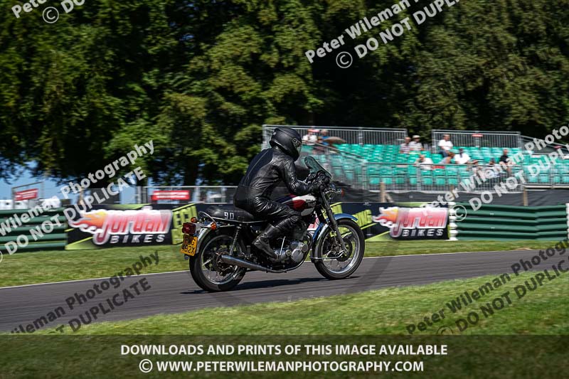 Vintage motorcycle club;eventdigitalimages;mallory park;mallory park trackday photographs;no limits trackdays;peter wileman photography;trackday digital images;trackday photos;vmcc festival 1000 bikes photographs